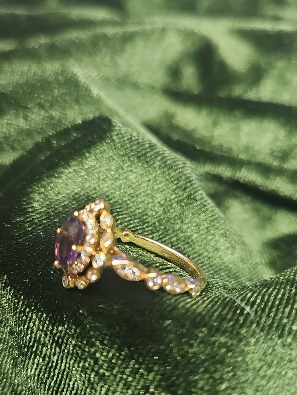 AMETHYST AND DIAMOND 14K WHITE GOLD RING - Picture 2 of 3